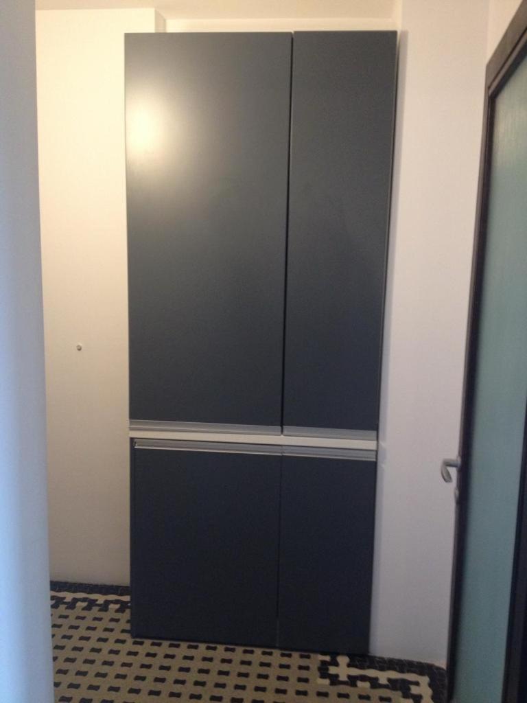 Central Studio Across From Intercontinental Bukares Bagian luar foto